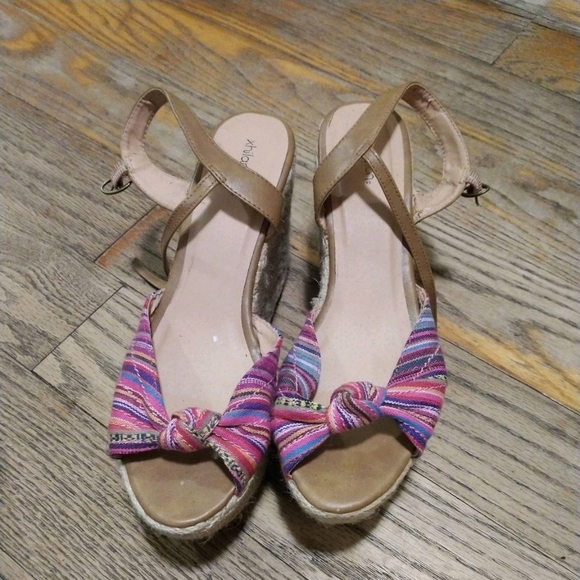 High heels - Picture 3 of 4